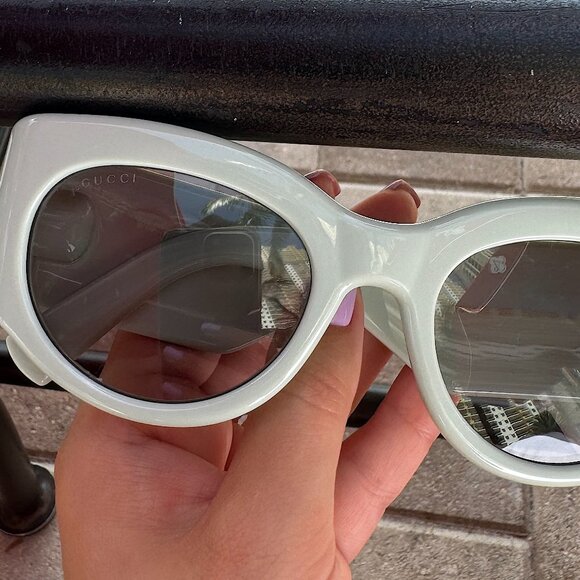 Gucci GG1544S 003 Green Grey Oval Sunglasses Women main image 4